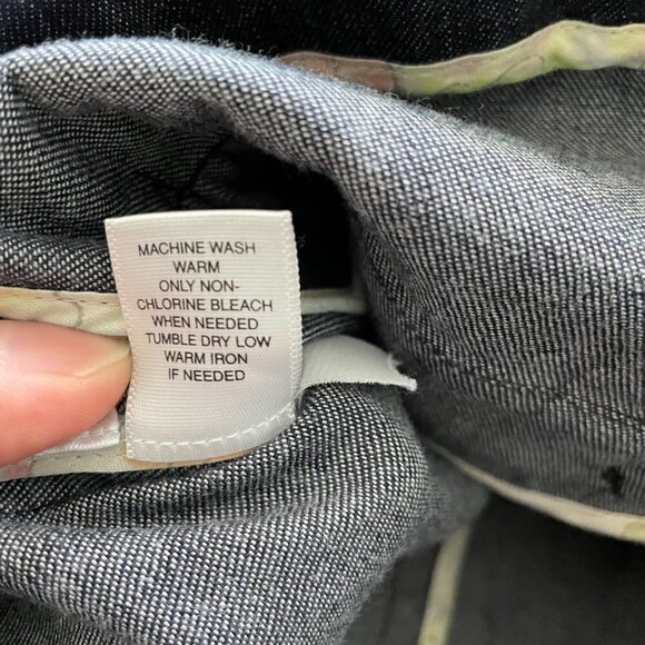 Ann Taylor Blue Button Up Denim Jacket Women’s Size 4 Pockets Peter Pan Collar - Picture 6 of 8